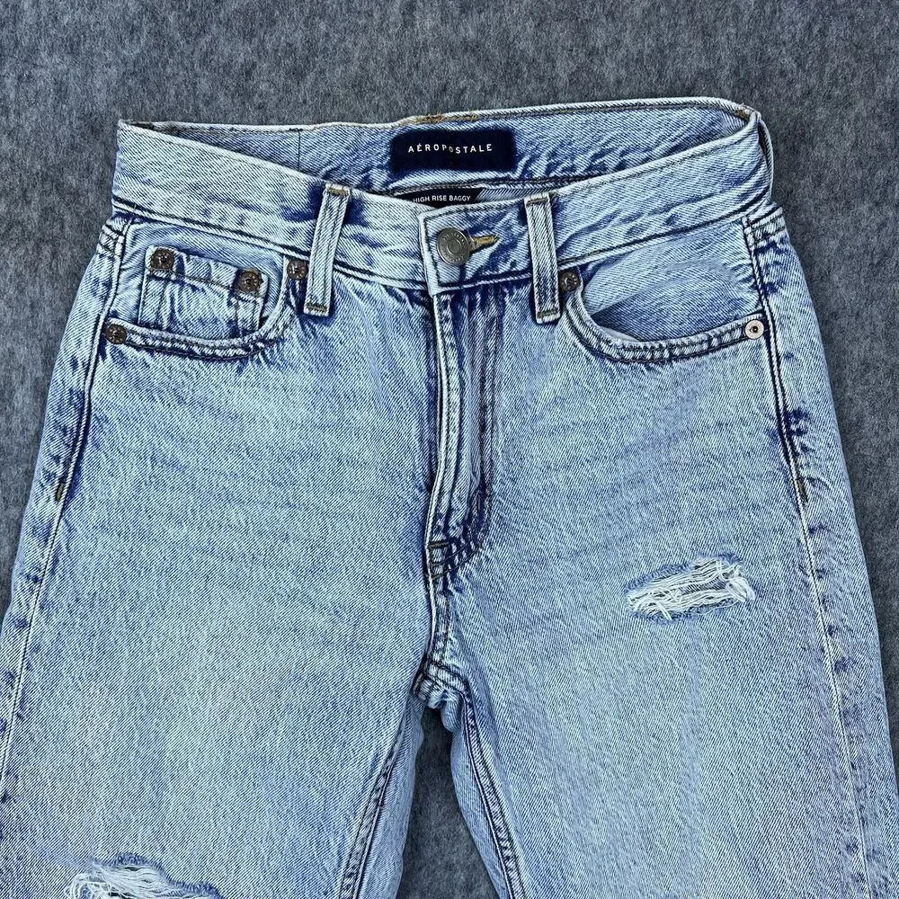 Aeropostale Women's High Rise Baggy Jeans Light Wash Denim Distressed Size 0 R